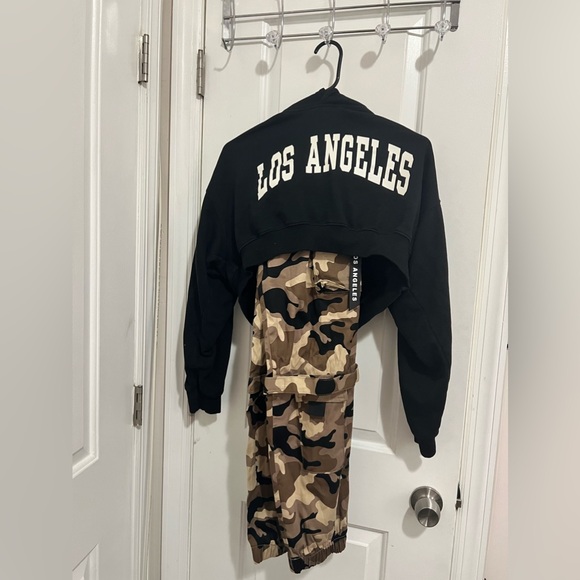 Fashion Nova Top and Bottom|Top Sz: S/M Bottom: X-Small| Color: Black/Cream - Picture 3 of 3